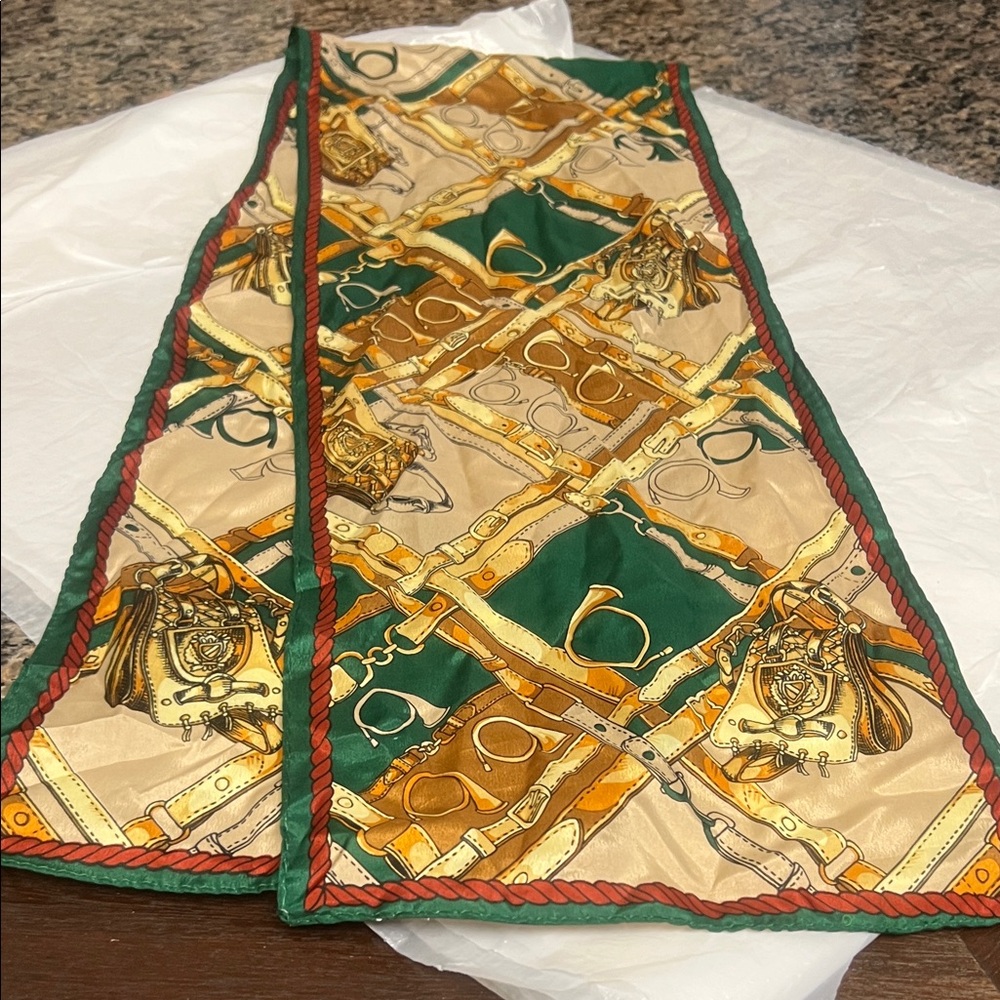Green and Gold Patterned Scarf